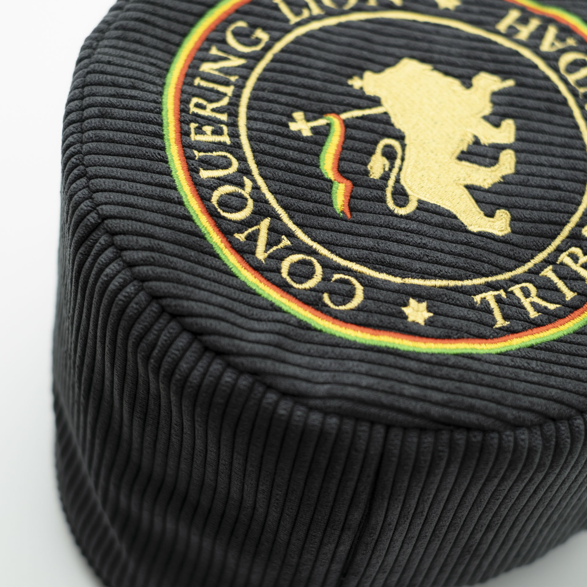 Couronne velours côtelé anthracite brodée Lion de Judah