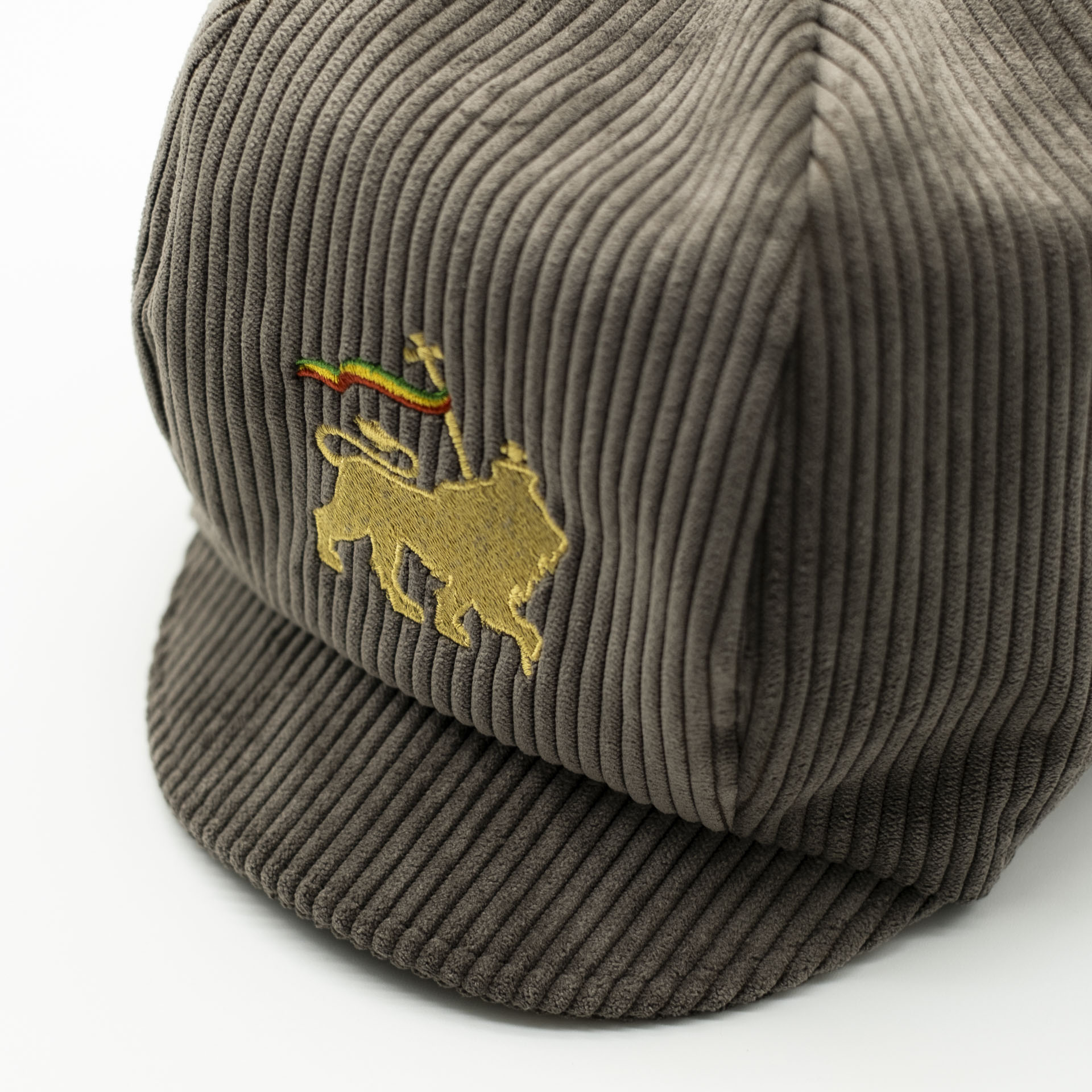 Rasta dreadlocks hat Lion of Judah embroidery brown corduroy