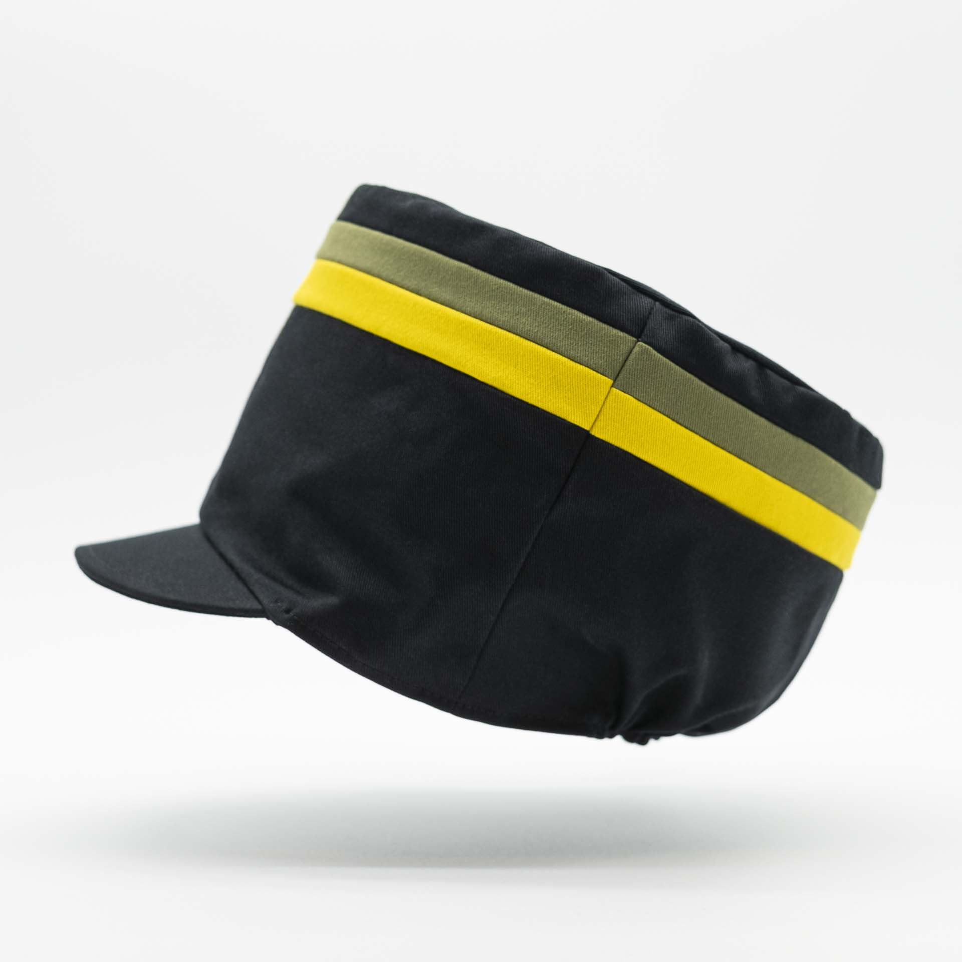 Rasta cap with visor for dreadlocks in black cotton with two yellow green bands on the top of the hat and black lining