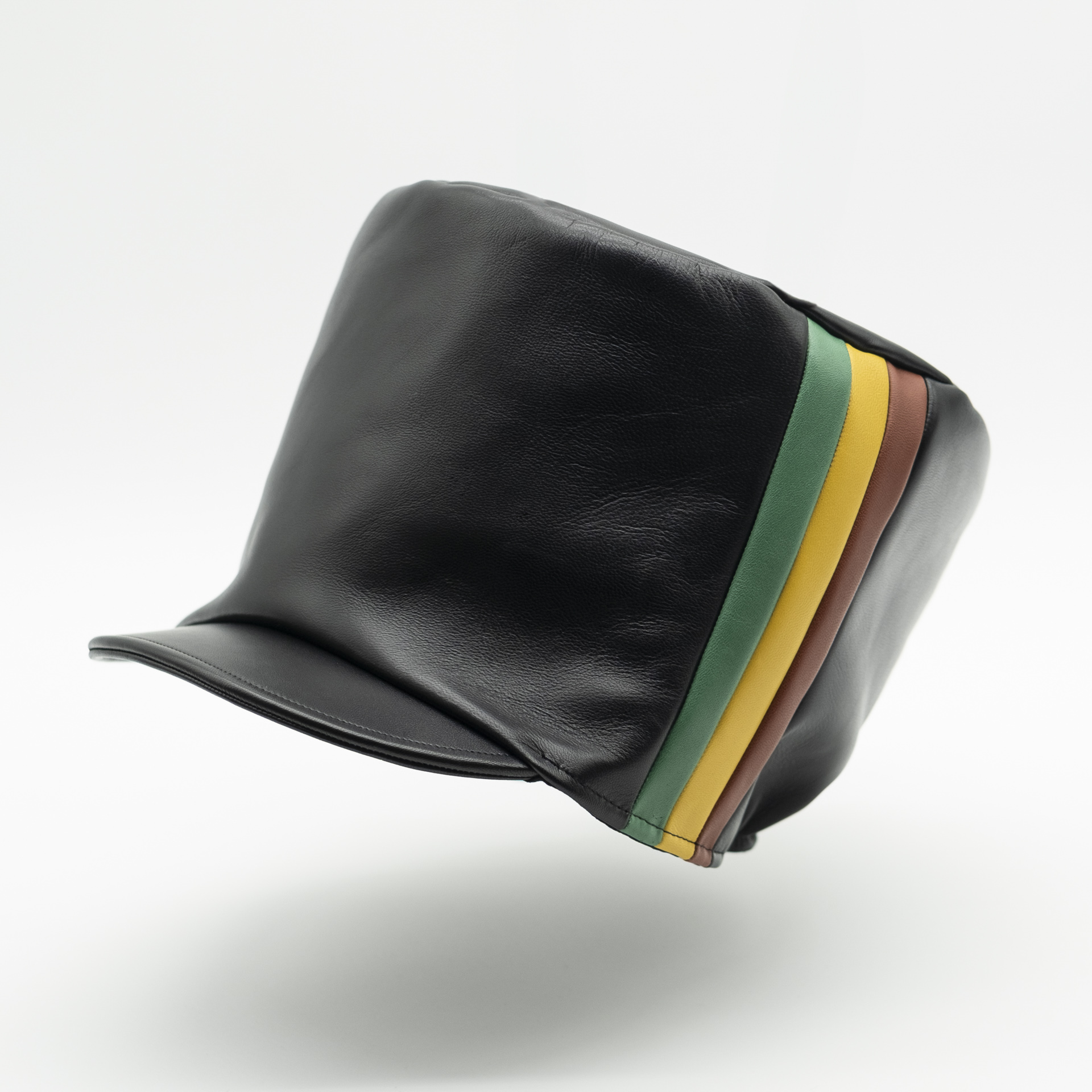 Casquette rastafari au couleur de l'Éthiopie, fait main en véritable cuir d'agneau haute qualité noir, doublé d'un coton noir