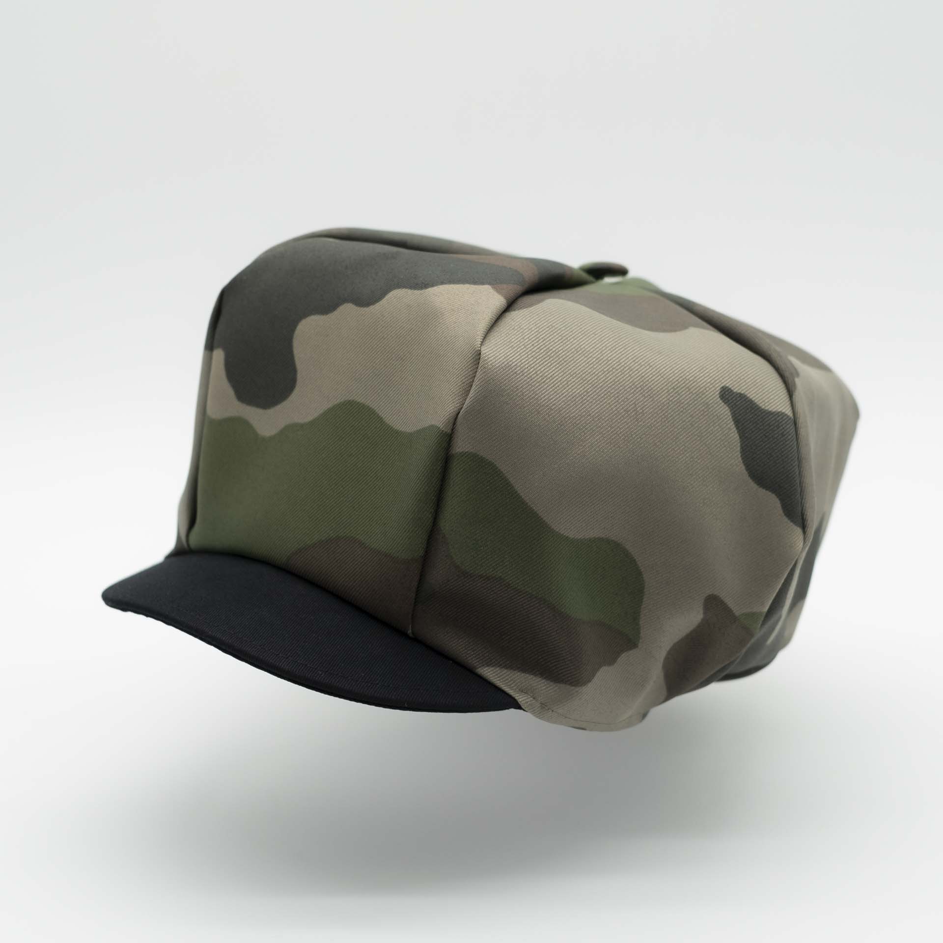 Rasta newsboy cap with visor for dreadlocks in military camouflage fabric and black lining