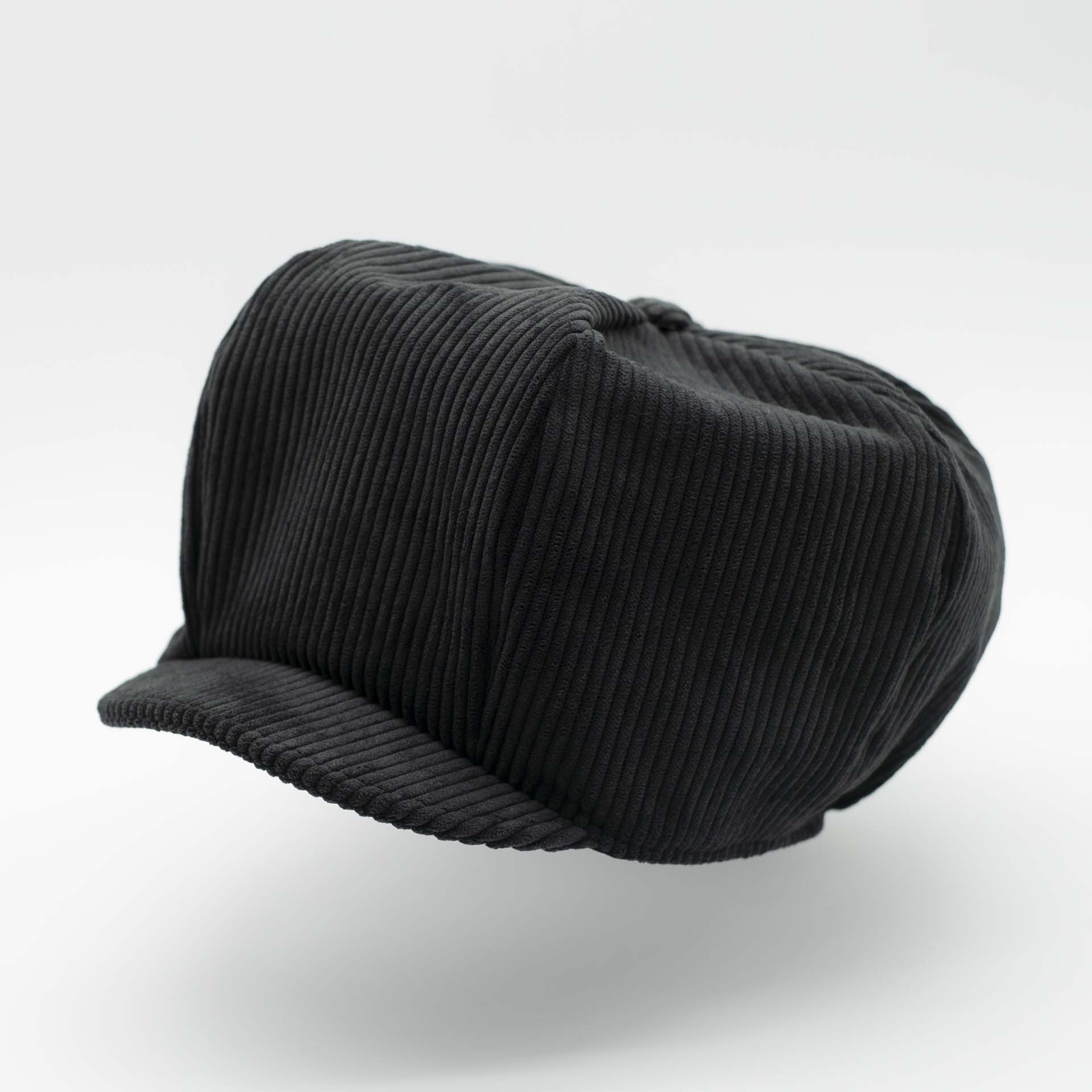 Rasta newsboy cap with visor for dreadlocks in anthracite gray corduroy and black lining