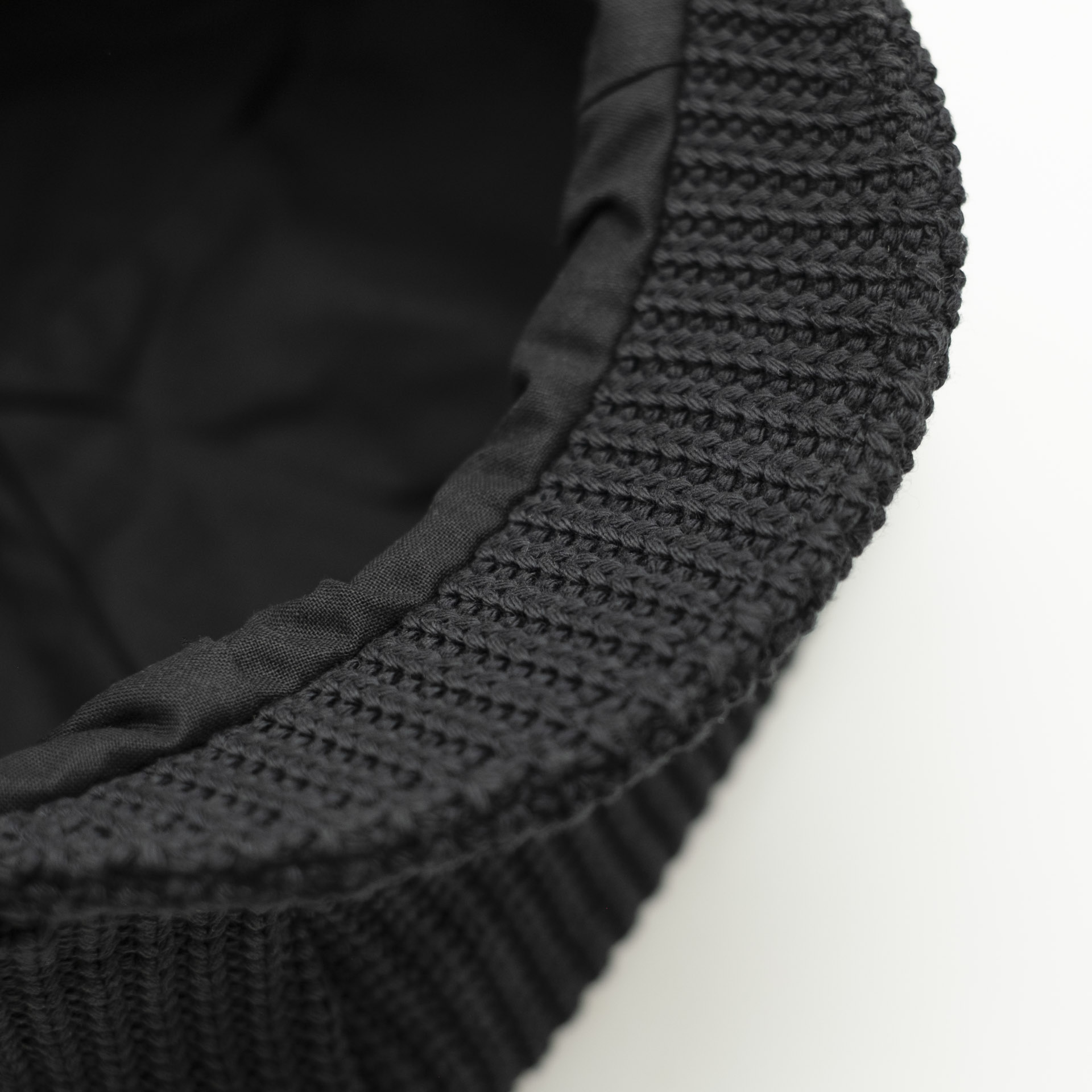 Rasta hat for dreads, with visor, black wool